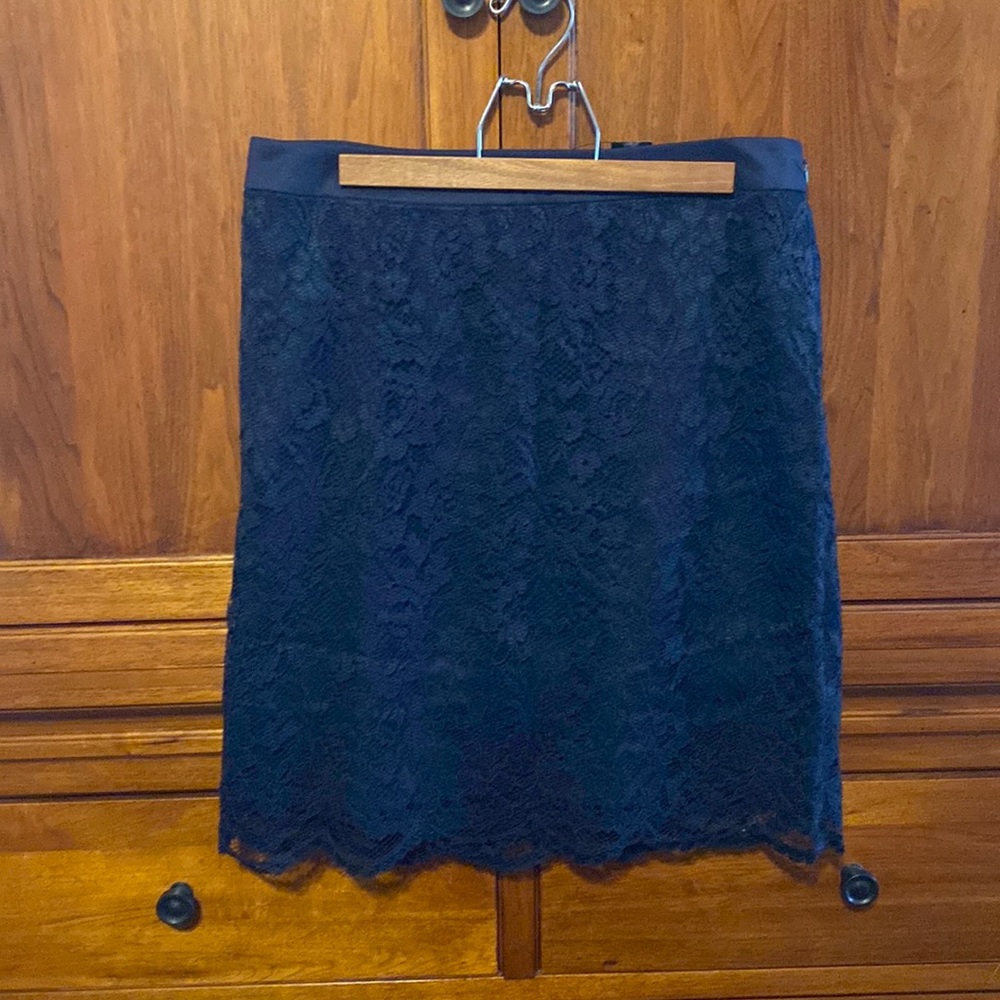 NWT navy lace skirt